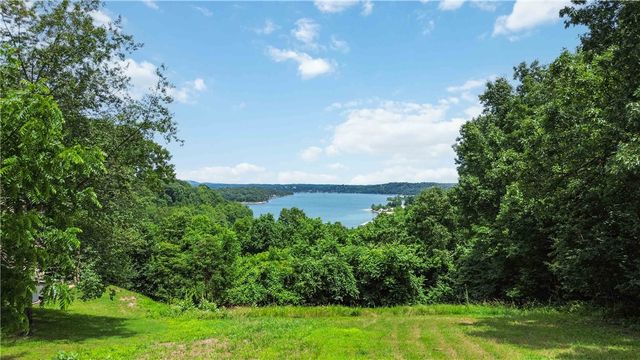 8279 Anchor Drive, Rogers, AR 72756