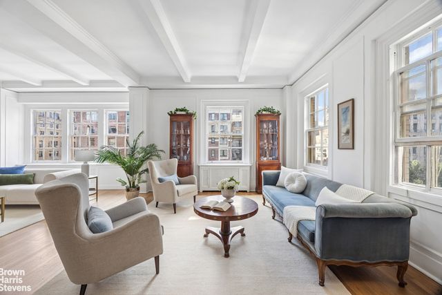 829 Park Ave Apt 10B, New York City, NY 10021