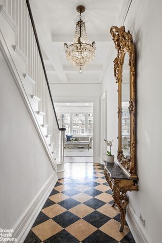 829 Park Ave Apt 10B, New York City, NY 10021