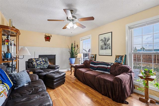 4304 S Ceylon Street, Aurora, CO 80015