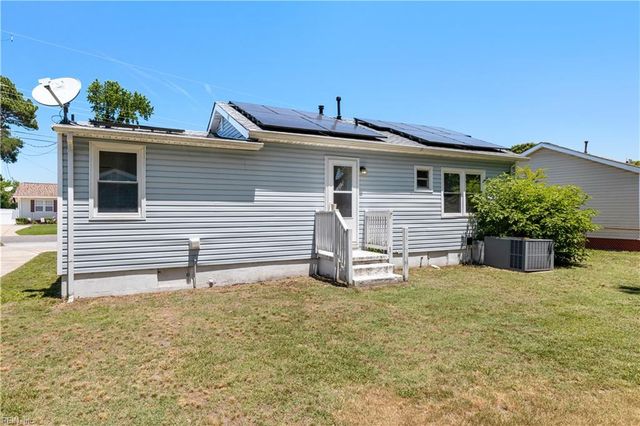 125 Median CIR, Portsmouth, VA 23701