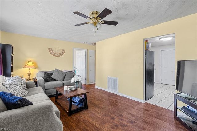 125 Median CIR, Portsmouth, VA 23701