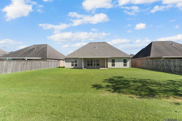 13353 Rue Maison Blvd, Gonzales, LA 70737