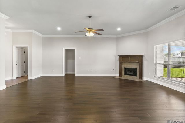 13353 Rue Maison Blvd, Gonzales, LA 70737