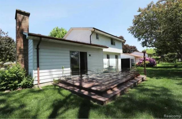 1014 Birchwood Drive, Flushing, MI 48433