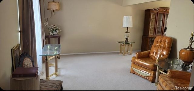 1014 Birchwood Drive, Flushing, MI 48433