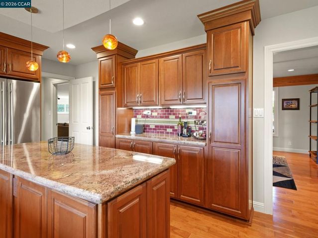 5900 High St, Clayton, CA 94517