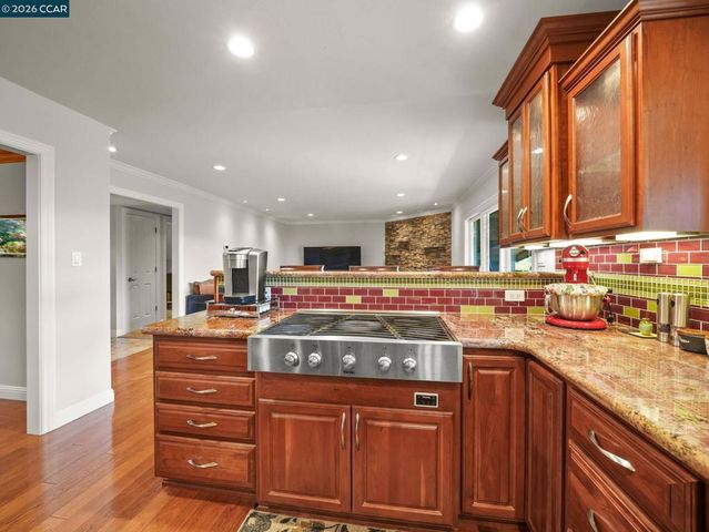 5900 High St, Clayton, CA 94517