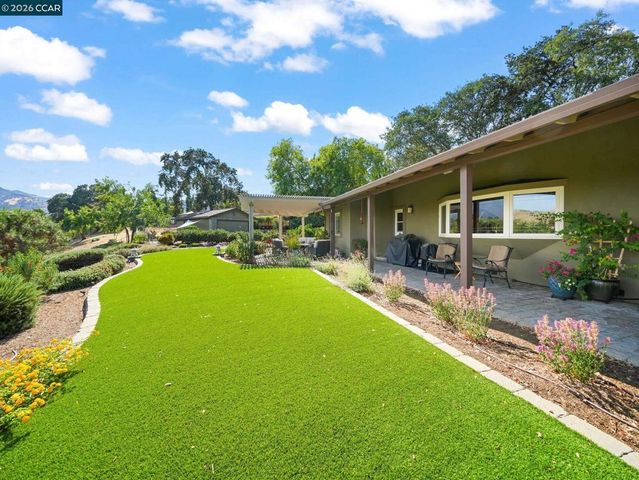 5900 High St, Clayton, CA 94517