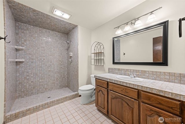 7925 Mullen Road SE, Olympia, WA 98503