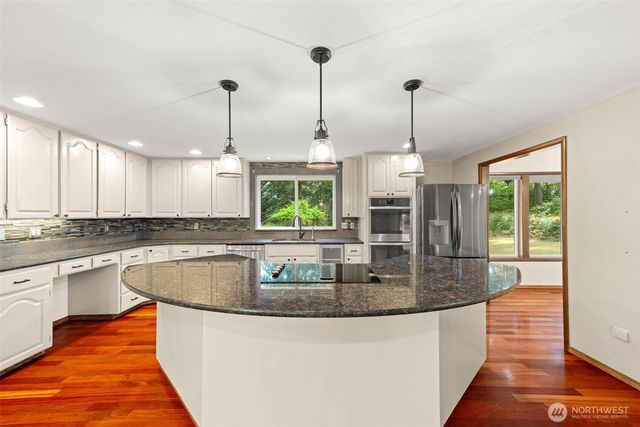 7925 Mullen Road SE, Olympia, WA 98503