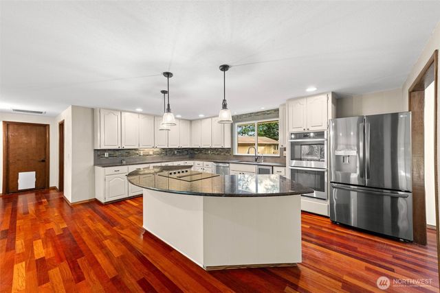 7925 Mullen Road SE, Olympia, WA 98503