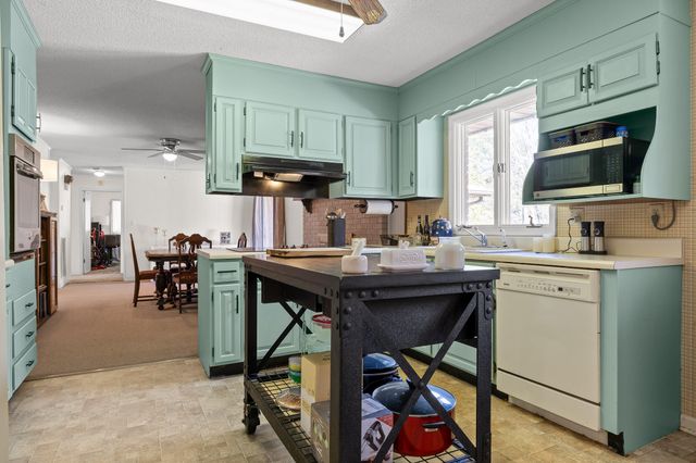 6323 Shirley Pond Road, Harrison, TN 37341