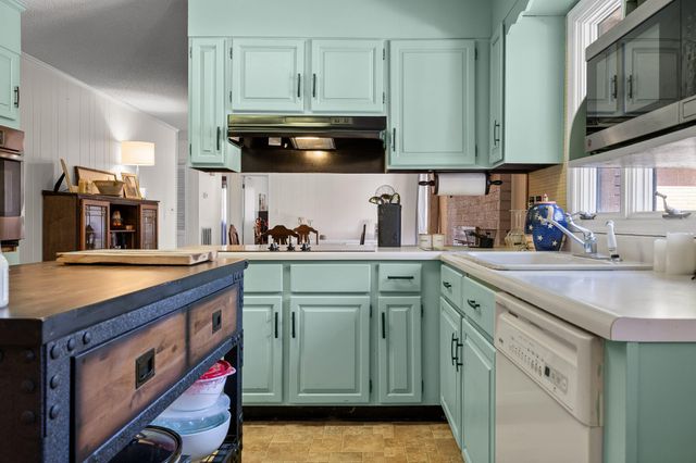 6323 Shirley Pond Road, Harrison, TN 37341