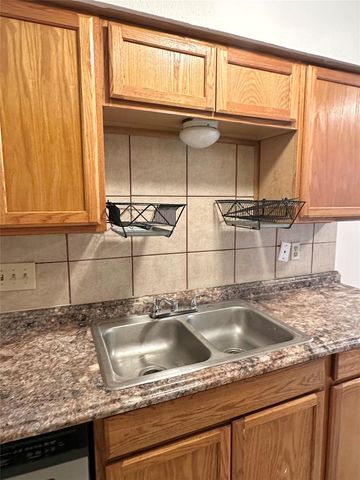 4322 Gillis ST 206, Austin, TX 78745