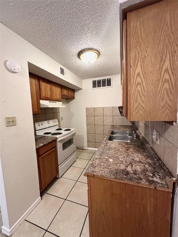 4322 Gillis ST 206, Austin, TX 78745