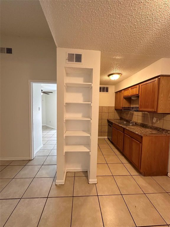 4322 Gillis ST 206, Austin, TX 78745