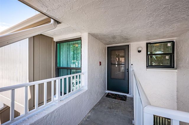 2117 LAKEWOOD CLUB DRIVE S 7K, St Petersburg, FL 33712