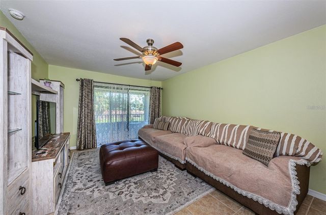 2117 LAKEWOOD CLUB DRIVE S 7K, St Petersburg, FL 33712