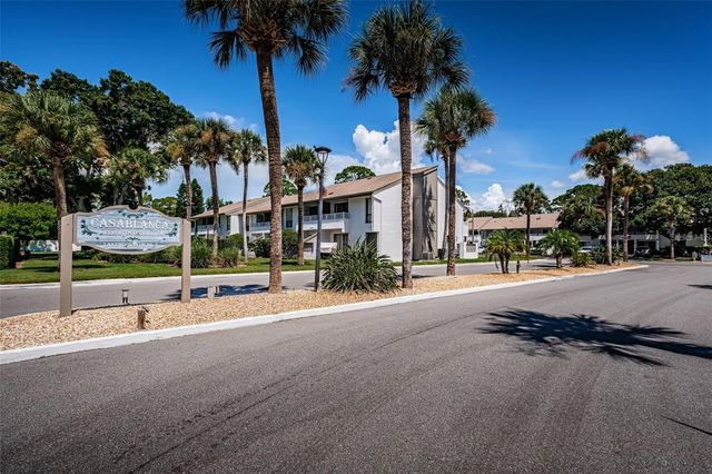 2117 LAKEWOOD CLUB DRIVE S 7K, St Petersburg, FL 33712