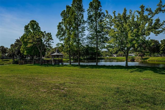 2117 LAKEWOOD CLUB DRIVE S 7K, St Petersburg, FL 33712