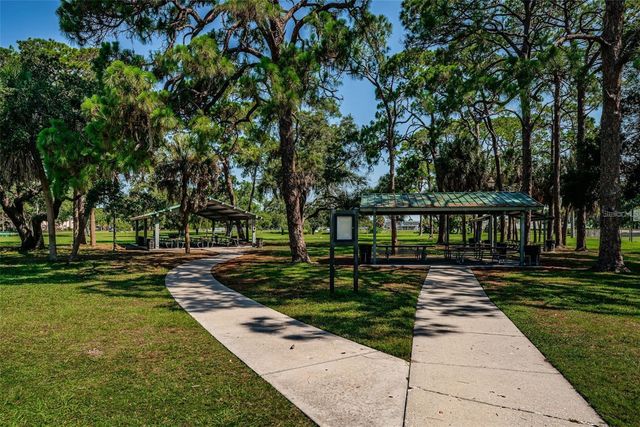 2117 LAKEWOOD CLUB DRIVE S 7K, St Petersburg, FL 33712