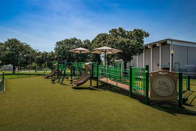 2117 LAKEWOOD CLUB DRIVE S 7K, St Petersburg, FL 33712