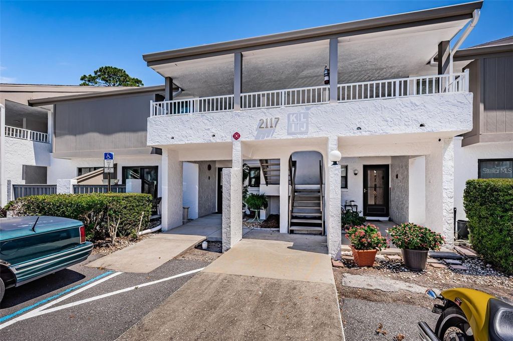 2117 LAKEWOOD CLUB DRIVE S 7K, St Petersburg, FL 33712