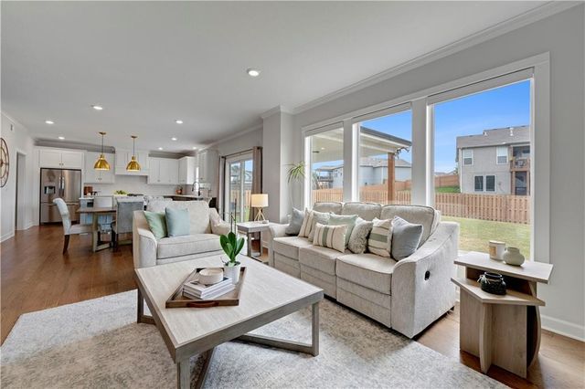 6613 NW 106th Street, Kansas City, MO 64154