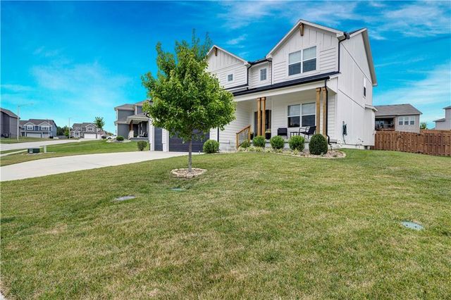 6613 NW 106th Street, Kansas City, MO 64154
