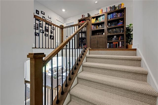6613 NW 106th Street, Kansas City, MO 64154