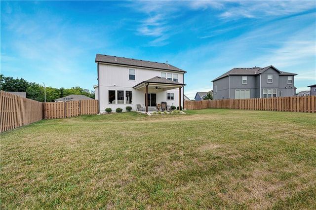 6613 NW 106th Street, Kansas City, MO 64154