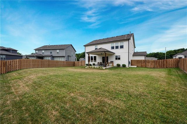6613 NW 106th Street, Kansas City, MO 64154