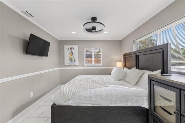 721 NW 36th Street, Oakland Park, FL 33309