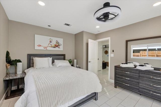 721 NW 36th Street, Oakland Park, FL 33309