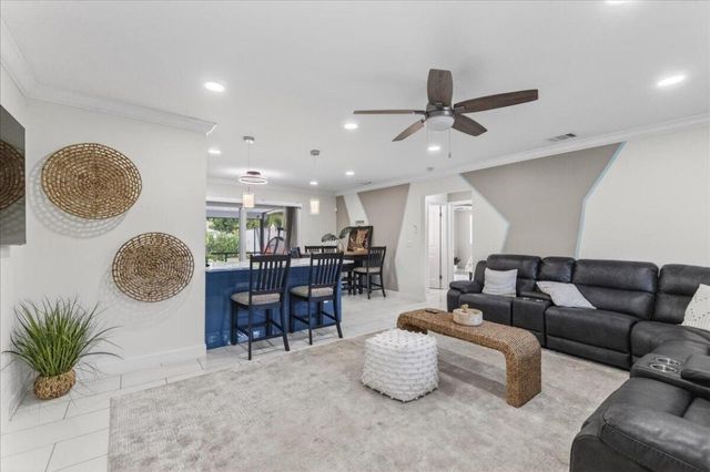 721 NW 36th Street, Oakland Park, FL 33309