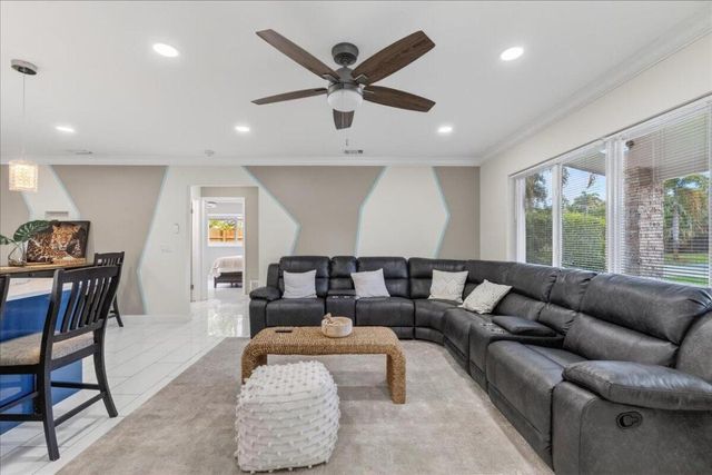 721 NW 36th Street, Oakland Park, FL 33309