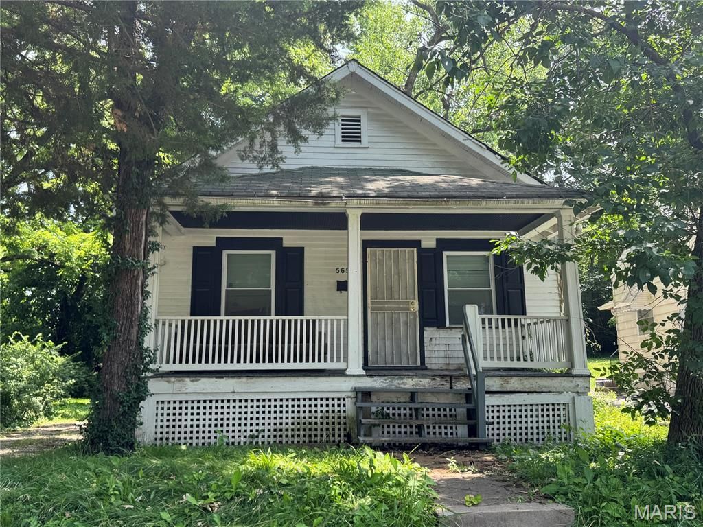 5654 Hamilton Avenue, St Louis, MO 63136
