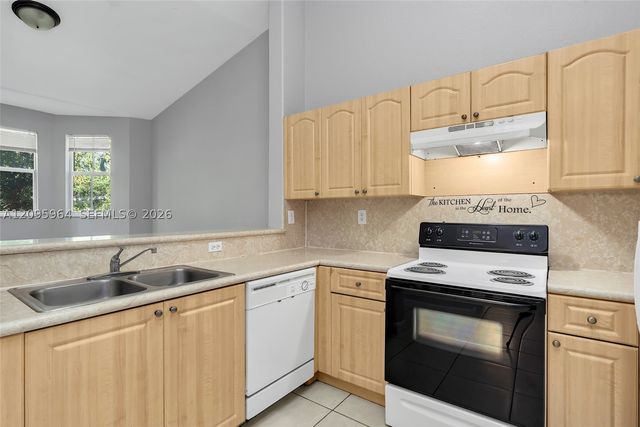 1543 SE 25th St 204, Homestead, FL 33035