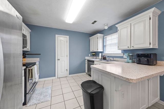 5588 E Country Ridge, Fayetteville, AR 72701
