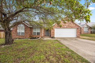 5588 E Country Ridge, Fayetteville, AR 72701