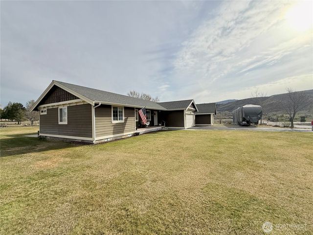 4 River Overlook Street, Omak, WA 98841