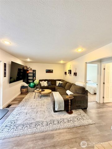 4 River Overlook Street, Omak, WA 98841