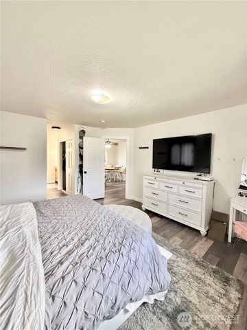 4 River Overlook Street, Omak, WA 98841