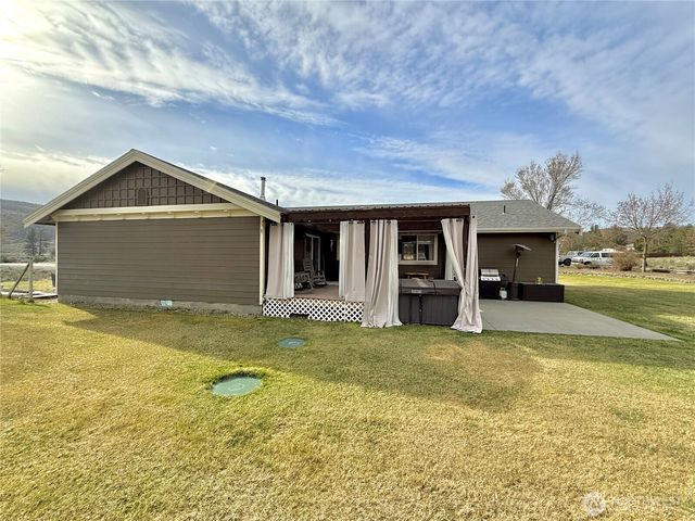4 River Overlook Street, Omak, WA 98841