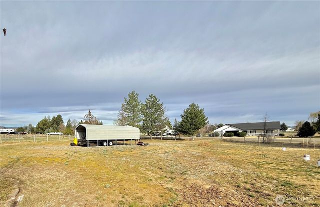 4 River Overlook Street, Omak, WA 98841