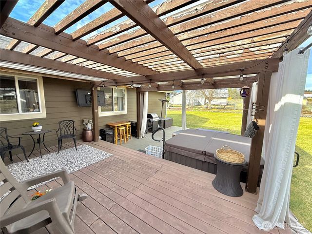 4 River Overlook Street, Omak, WA 98841