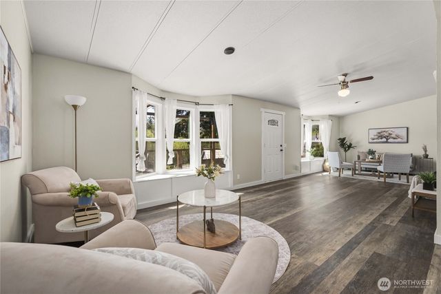 32508 Morgan Drive, Black Diamond, WA 98010