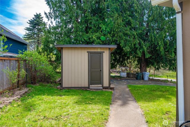 32508 Morgan Drive, Black Diamond, WA 98010