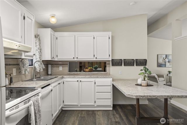 32508 Morgan Drive, Black Diamond, WA 98010